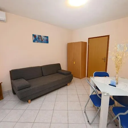Vila Matkovic 2 Kukci